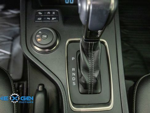 Used 2023 Ford Ranger Lariat w/ Tremor Off-Road Package AWD/4WD image 21