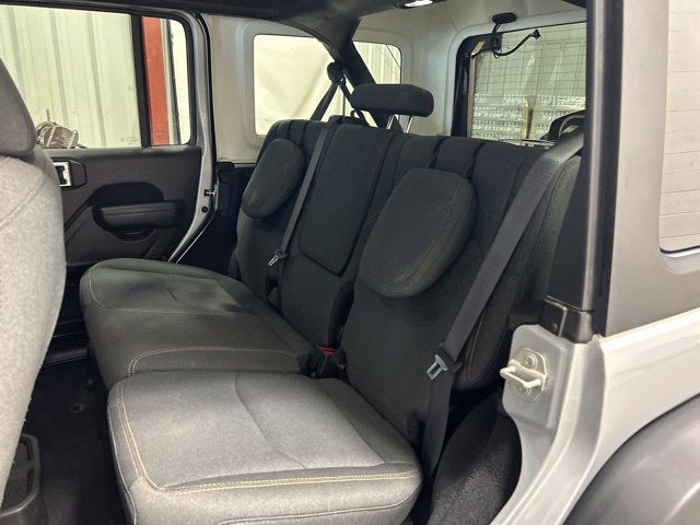 Used 2024 Jeep Wrangler Unlimited AWD/4WD image 18