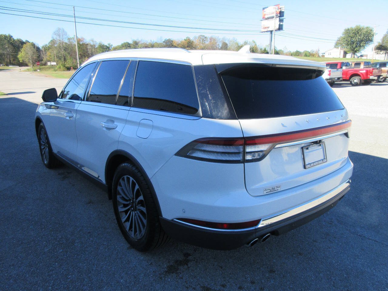 Used 2020 Lincoln Aviator Reserve w/ Equipment Group 201A RWD image 4