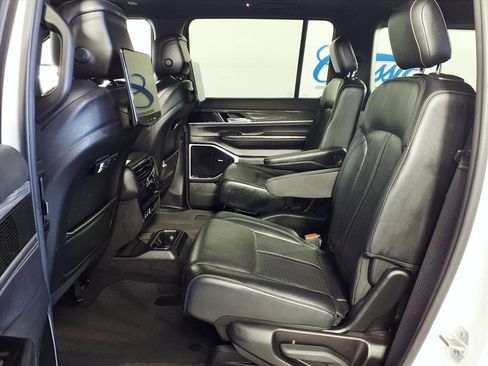 Used 2022 Jeep Wagoneer Series III w/ Premium Group I image 6