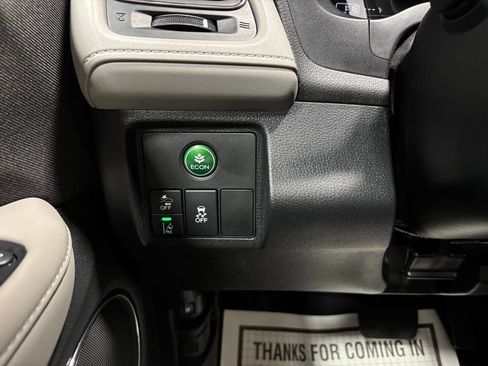 Used 2019 Honda HR-V EX image 17