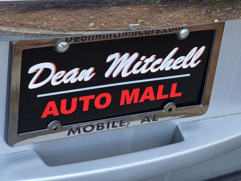 Used 2010 Ford Expedition XLT image 23