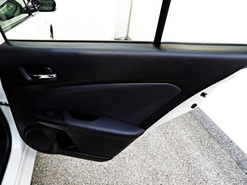 Used 2019 Toyota Prius LE FWD image 12