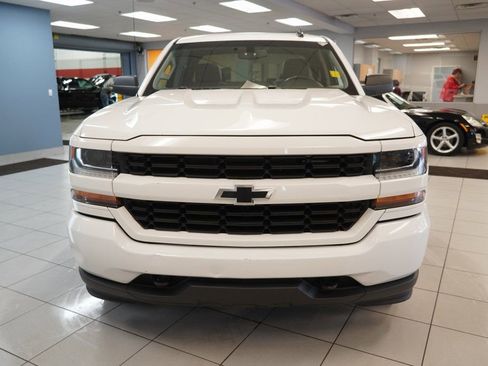 Used 2019 Chevrolet Silverado 1500 Custom w/ Custom Convenience Package image 13