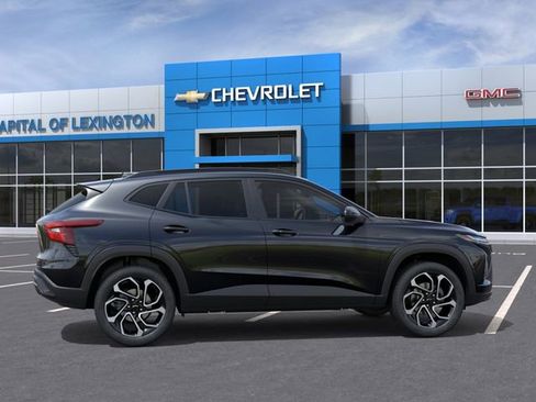 New 2026 Chevrolet Trax RS w/ Sunroof Package FWD image 5