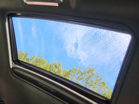 Used 2019 Toyota RAV4 XSE image 15