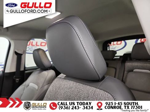 Used 2025 Ford Bronco Sport Badlands image 17