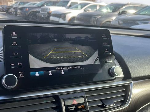 Used 2021 Honda Accord Sport image 16