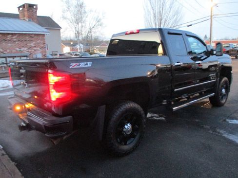 Used 2015 Chevrolet Silverado 2500 LTZ image 5