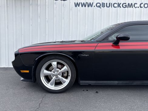 Used 2013 Dodge Challenger R/T image 3