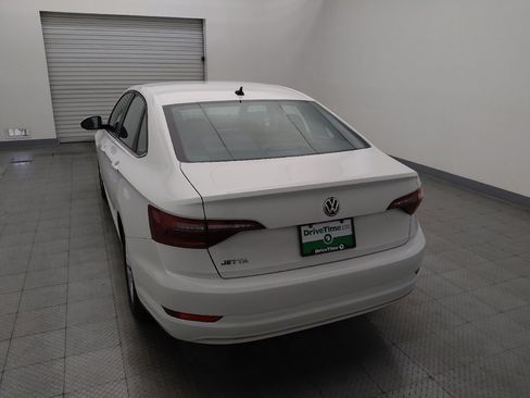 Used 2019 Volkswagen Jetta SE FWD image 6