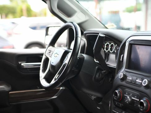 Used 2021 Chevrolet Silverado 1500 LT w/ LPO, Dark Essentials Package image 17