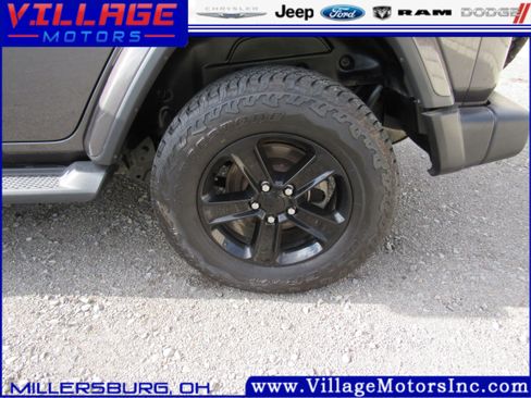 Used 2021 Jeep Wrangler Unlimited Sahara image 7