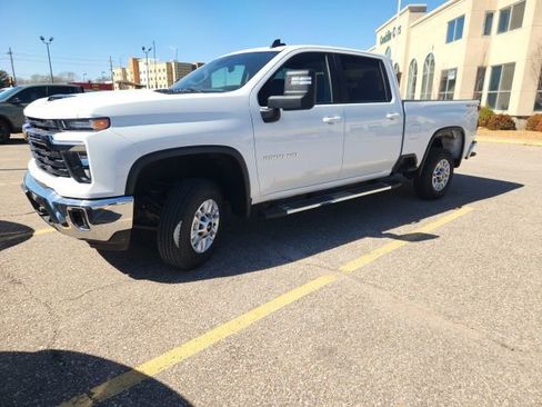 Used 2025 Chevrolet Silverado 2500 LT w/ Convenience Package image 1