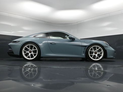 Certified 2024 Porsche 911 GT3 RS RWD image 25
