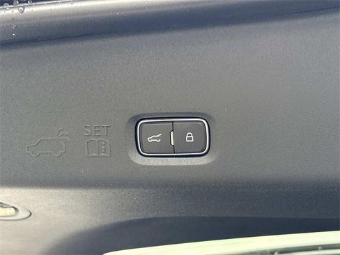 New 2025 Lincoln Navigator L Reserve image 13