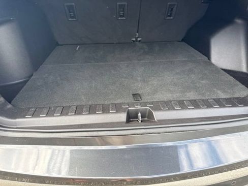 Used 2018 Chevrolet Equinox Premier AWD/4WD image 11