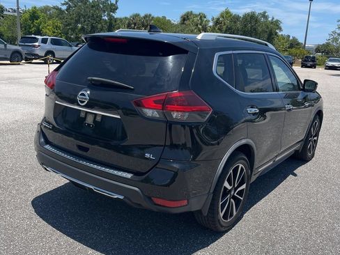 Used 2018 Nissan Rogue SL w/ Premium Package FWD image 6