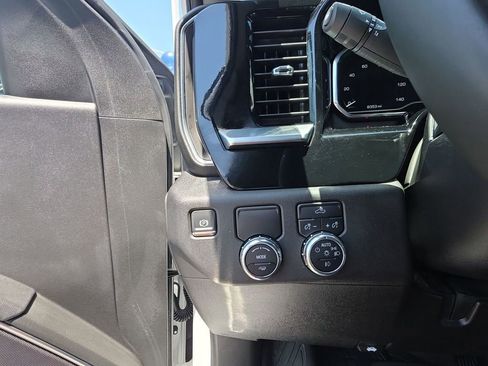 Used 2025 GMC Sierra 1500 Elevation w/ Preferred Package RWD image 18