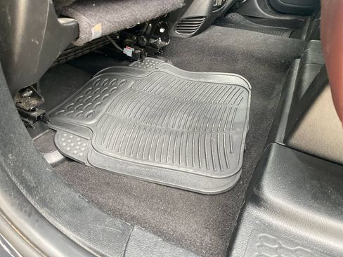 Used 2023 Dodge Durango GT AWD/4WD image 35