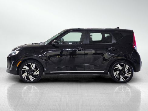 Used 2023 Kia Soul GT-Line w/ GT-Line Technology Package image 4