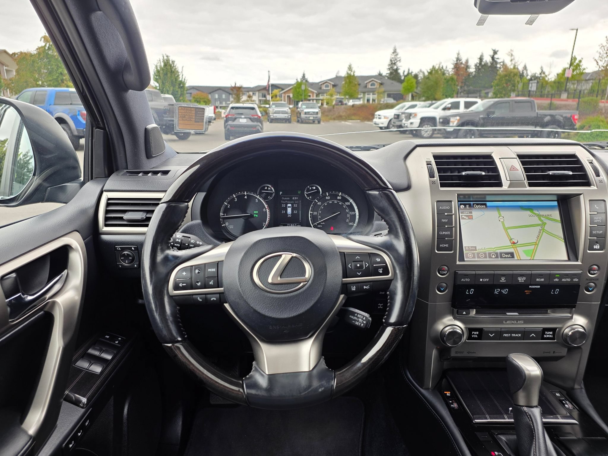 Used 2021 Lexus GX 460 Premium w/ Premium Package AWD/4WD image 12