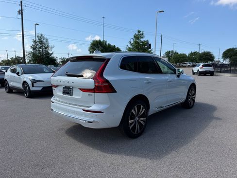 Certified 2023 Volvo XC60 B5 Plus w/ Protection Package Premier FWD image 6