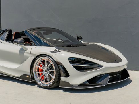 Used 2022 McLaren 765LT RWD image 48
