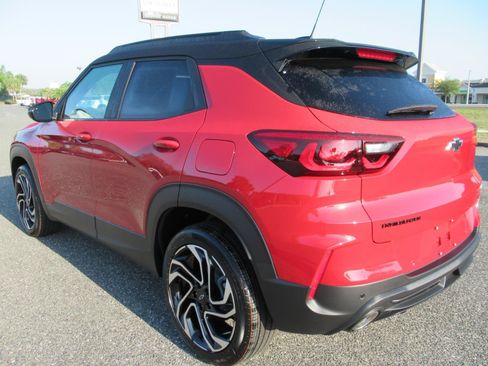 New 2026 Chevrolet TrailBlazer RS w/ Convenience Package FWD image 5