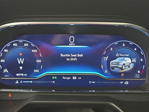 Used 2024 Chevrolet Suburban RST w/ Luxury Package image 20