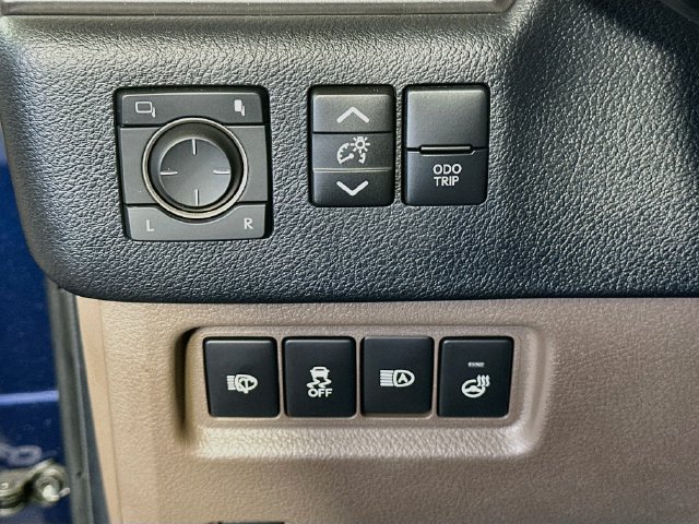 Used 2023 Lexus GX 460 Premium AWD/4WD image 13