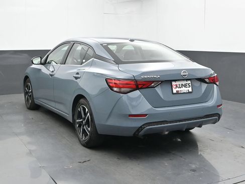 Used 2024 Nissan Sentra SV FWD image 11