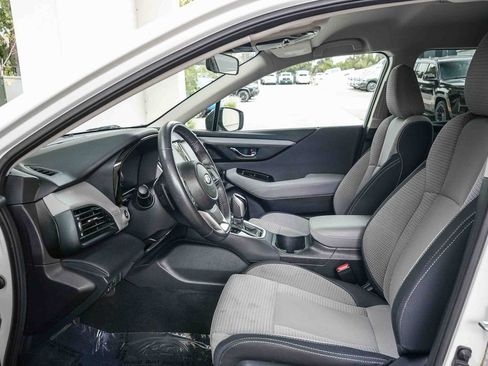 Used 2023 Subaru Outback Premium AWD/4WD image 17