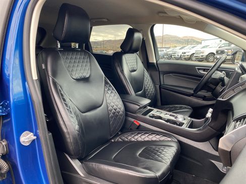 Used 2024 Ford Edge Titanium image 6