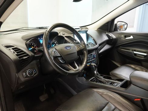 Used 2017 Ford Escape Titanium AWD/4WD image 6
