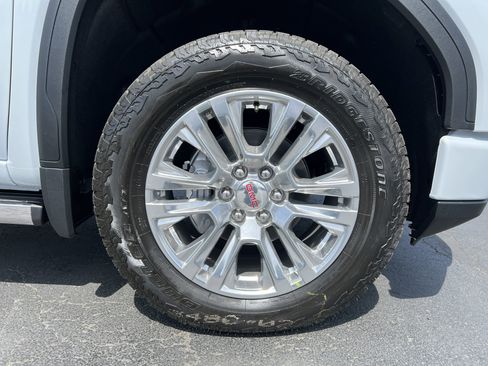 New 2026 GMC Sierra 1500 Denali AWD/4WD image 11