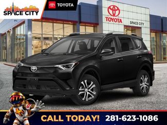 Used 2018 Toyota RAV4 LE FWD video 1