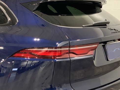 New 2026 Jaguar F-PACE R-Dynamic S image 17