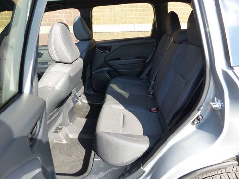 Used 2025 Subaru Forester Premium AWD/4WD image 41