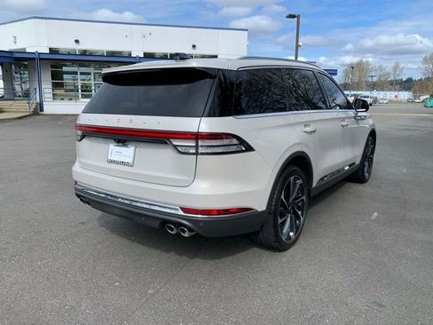 Certified 2025 Lincoln Aviator Reserve w/ Equipment Group 201A AWD/4WD image 8