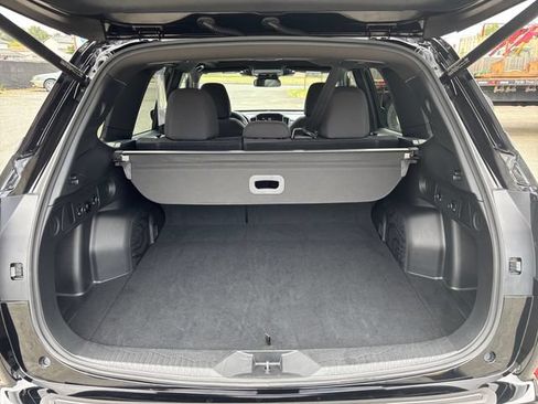 Certified 2025 Subaru Forester Premium AWD/4WD image 23