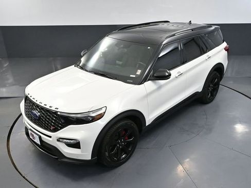 Used 2022 Ford Explorer ST w/ ST Street Pack image 70