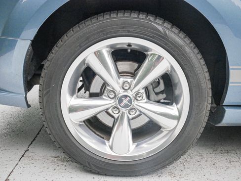 Used 2006 Ford Mustang GT Premium RWD image 13