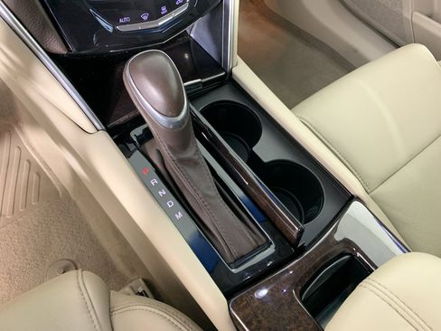 Used 2015 Cadillac XTS Standard image 24