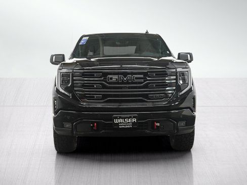 Used 2024 GMC Sierra 1500 AT4 w/ Technology Package AWD/4WD image 8