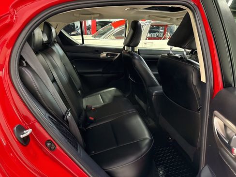 Used 2017 Lexus CT 200h w/ Navigation System Package image 39