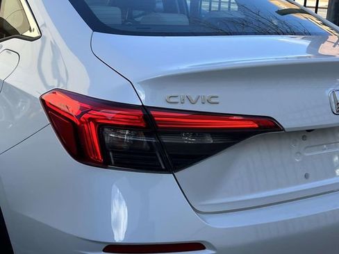 Used 2023 Honda Civic LX image 11