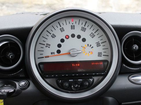 Used 2011 MINI Cooper Clubman S image 24