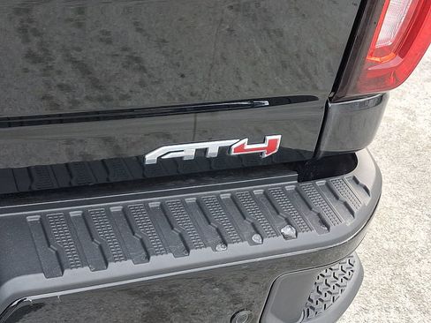 Used 2023 GMC Sierra 2500 AT4 w/ AT4 Premium Plus Package image 30