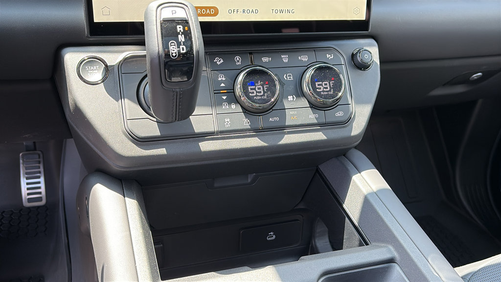 New 2026 Land Rover Defender 110 OCTA AWD/4WD image 17